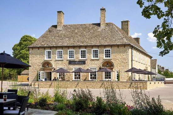 The Evenlode Hotel Eynsham Eksteriør bilde